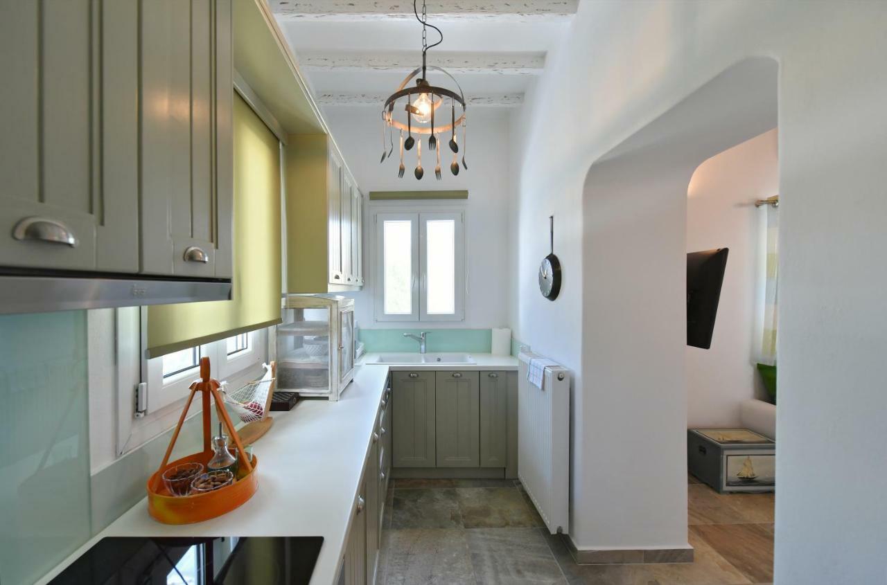 Patriko Family House Villa อลิกิ ภายนอก รูปภาพ